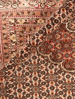 Kibek Täbriz 50 Raj